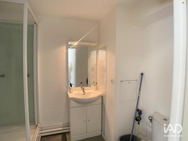 Location studio 20 m² Courbevoie