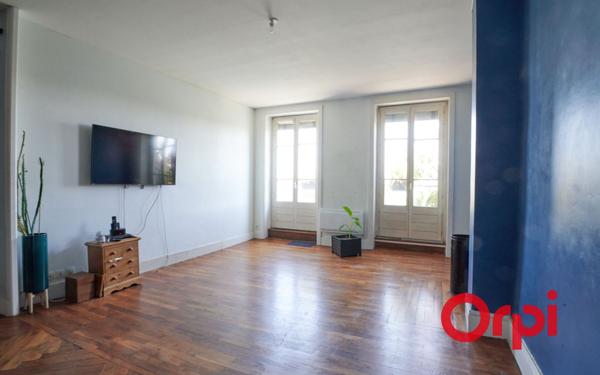 Appartement à vendre    3 pièces • 75,35 m2 Lyon 2
