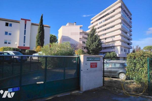 Garage à vendre quartier Croix d'Argent