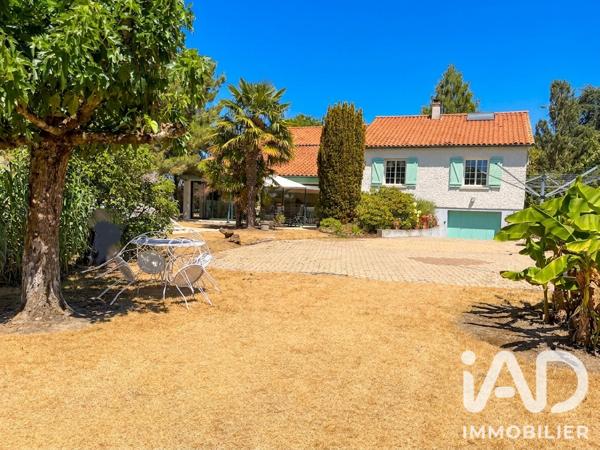 Maison à vendre 7 pièces 183 m² La Chapelle-Bertrand