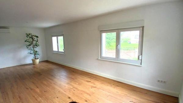 Maison rénovée avec grand jardin sans vis à vis.