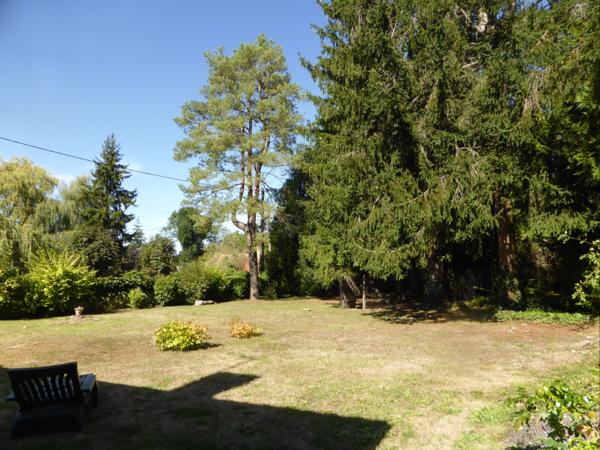 Séry-Magneval (60800) Propriété en pierre