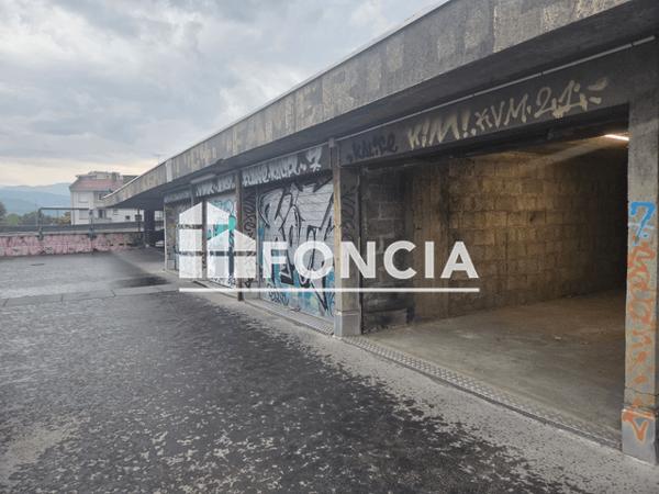 Location Parking 18 m² - Grenoble 38000