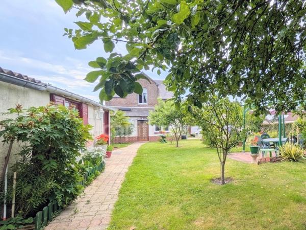 Exclusivité : Elégante maison bourgeoise de caractère de 81m2 avec dépendances et jardin clos, terrain de 698m2 - BEAUCAMPS LE VIEUX (80)