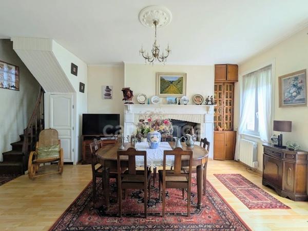 Exclusivité : Elégante maison bourgeoise de caractère de 81m2 avec dépendances et jardin clos, terrain de 698m2 - BEAUCAMPS LE VIEUX (80)