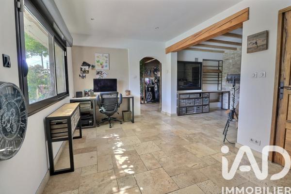 Maison à vendre 5 pièces 130 m² Morières-lès-Avignon