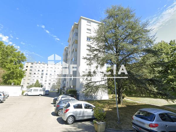 Location Appartement 4 pièces 61.6 m² - LES LECHERES Meylan 38240