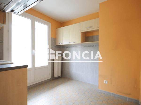 Location Appartement 4 pièces 61.6 m² - LES LECHERES Meylan 38240