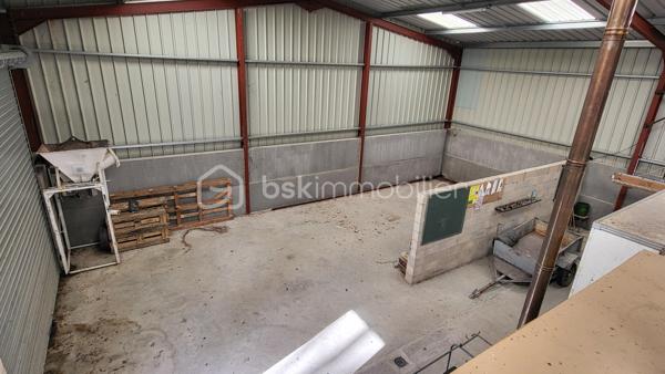 Terrain de 1 400 m²