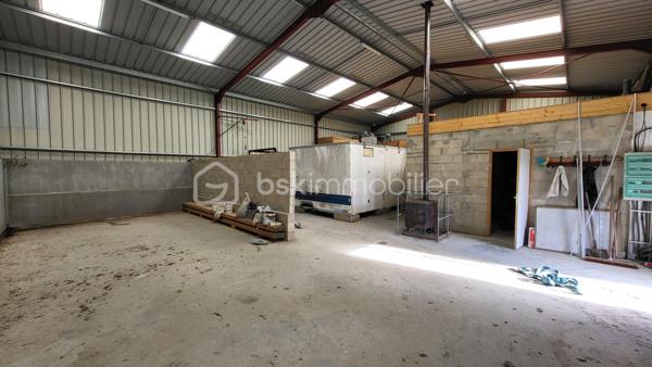 Terrain de 1 400 m²