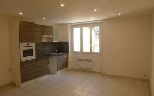 Appartement à louer    2 pièces •  Carpentras