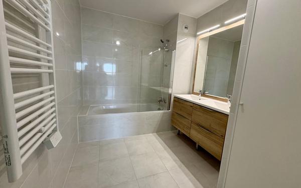 Appartement à louer    3 pièces • 64,60 m2 Villeneuve-Loubet