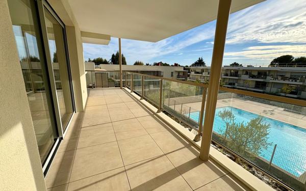 Appartement à louer    3 pièces • 64,60 m2 Villeneuve-Loubet