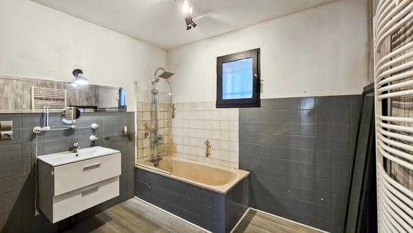 Maison à vendre 4 pièces ORLEIX (65)