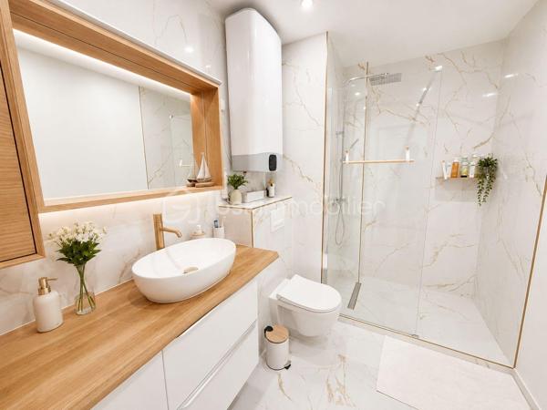 CANNES PRADO - ISOLA BELLA -  APPARTEMENT 4 PIECES 98M² - TERRASSE 37M² - CALME - 10 MIN RUE D'ANTIBES À PIED
(English version below)
En pleine cœur du quartier Prado - Isola Bella, à 3 min de tous les commerces et à seulement 10 min de la rue d'Antibes, Laurent Morin vous propose en exclusivité cet appartement en rdc traversant de 98.15M² entièrement refait à neuf.

Climatisé, au calme et sans vis à vis, il est composé comme suit :
- Un grand séjour de 45m² avec 3 grandes baies vitrées qui ouvrent la terrasse
- Une cuisine entièrement équipée qui donne sur le séjour et la terrasse
- Une grande terrasse de 37m²
- 2 grandes chambres (11 et 18m²) dont une avec accès direct à la terrasse
-  Possibilité de faire une 3eme chambre également à la place de la cuisine
- Un dressing avec fenêtre de 8.5m² qui peut aussi servir de bureau ou de petite chambre.
- 2 salles de douche
- Nombreux rangement
- Une Cave
- Une place de parking idéalement situé à 10 mètres de l'appartement 

Vous apprécierez son emplacement stratégique à 3 min à pied de tous les commerces, 10 min de la rue d'Antibes et moins de 15 min de la Croisette - Palais des festivals.
Exposition : SUD
Charges annuelles : 3000€ (chauffage inclus)
Taxe foncière : 1352€
Contactez moi 7j/7 et 24h/24 pour plus d'information et organiser une visite.

Les 5 premières photos ont été retouchées afin de modifier la décoration et faciliter la projection. 
L'appartement est en excellent état et a été renové récemment.
----------------------------------------------
CANNES PRADO – ISOLA BELLA – 4-ROOM APARTMENT 98 SQM – 37 SQM TERRACE – QUIET SETTING – 10 MIN WALK TO RUE D’ANTIBES

Located in the heart of the sought-after Prado–Isola Bella district, just a 3-minute walk from all amenities and only 10 minutes from Rue d’Antibes, Laurent Morin is pleased to present this exclusive, fully renovated 98.15 sqm ground-floor dual-aspect apartment.

Air-conditioned, peaceful, and enjoying complete privacy with no overlooking neighbors, the property comprises:
- A spacious 45 sqm living room with three large floor-to-ceiling windows opening onto the terrace
- A fully fitted and equipped open-plan kitchen connected to the living area and terrace
- A large 37 sqm terrace
- Two spacious bedrooms (11 sqm and 18 sqm), one of which has direct access to the terrace
- Possibility to create a third bedroom in place of the current kitchen
- An 8.5 sqm walk-in dressing room with a window, which could also be used as a home office or small bedroom
- Two shower rooms
- Ample built-in storage
- A cellar/storage unit
- A private parking space ideally located just 10 meters from the apartment
You will appreciate its prime location, only a 3-minute walk from local shops and services, 10 minutes from Rue d’Antibes, and less than 15 minutes from La Croisette and the Palais des Festivals.
Exposure: South-facing
Annual service charges: €3,000 (including heating)
Property tax: €1,352
For further information or to arrange a viewing, please contact me 24/7.