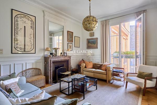 A vendre - appartement - 101 m² - Paris - 75007 - Ecole Militaire - Rue Cler