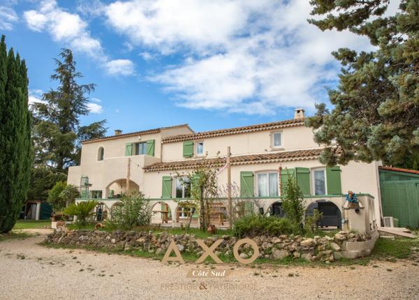 RESIDENCE SECURISEE PEY BLANC - MAISON - 220 M2 - TERRAIN 2 000 M2 - PISCINABLE - VUE SAINTE VICTOIRE  - 1 150 000