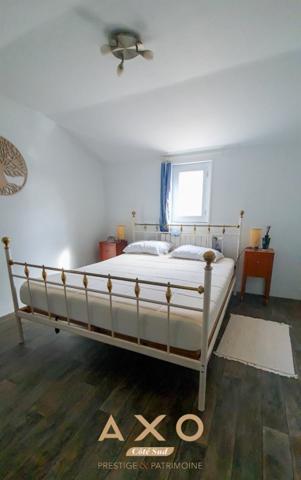 RESIDENCE SECURISEE PEY BLANC - MAISON - 220 M2 - TERRAIN 2 000 M2 - PISCINABLE - VUE SAINTE VICTOIRE  - 1 150 000