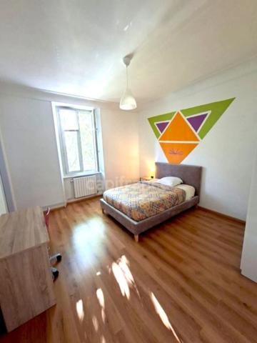 Appartement à vendre 5 pièces ALES (30)