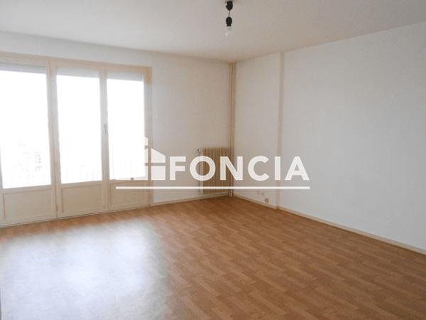 Location Studio 32.25 m² - 27 RUE DU PARC Orleans 45000
