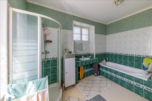 Château à vendre |  Lignières |  5 pièces | 140 m²