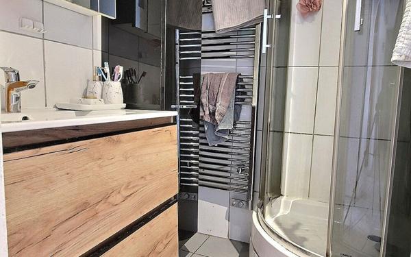 Appartement à vendre    4 pièces • 64,87 m2 Marseille 14