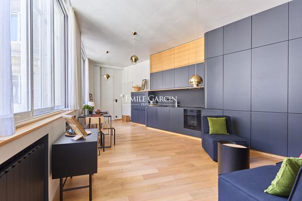 À VENDRE - Appartement - Paris - 75001 -  Palais Royal - 2 pièces - 49m²
