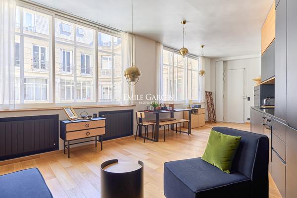 À VENDRE - Appartement - Paris - 75001 -  Palais Royal - 2 pièces - 49m²