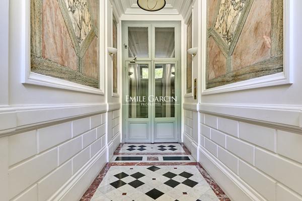 À VENDRE - Appartement - Paris - 75001 -  Palais Royal - 2 pièces - 49m²
