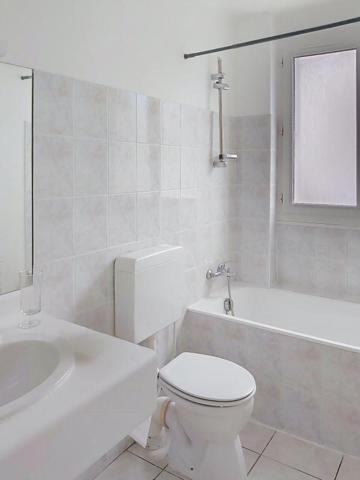 LORIENT : Immeuble de rapport avec 3 appartements T3