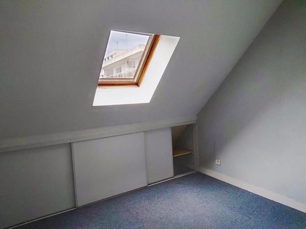 LORIENT : Immeuble de rapport avec 3 appartements T3