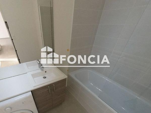 Location Appartement 3 pièces 59.26 m² - LES ALTEAS - APPART 4 - 7 RUE DES ALTEAS La Rochelle 17000