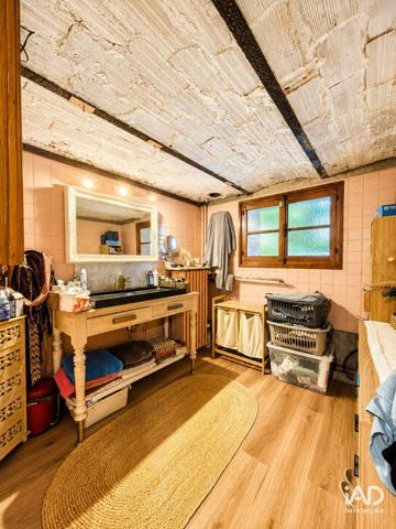 Maison à vendre 10 pièces 225 m² Le Bourget-du-Lac