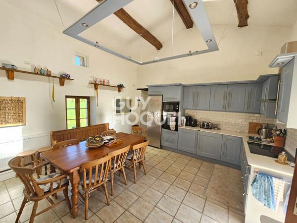 Maison Saint Hilaire Des Loges 6 pièce(s) 142.78 m2