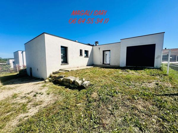 Villa Saint Hilaire De Brethmas 6 pièce(s) 120 m2