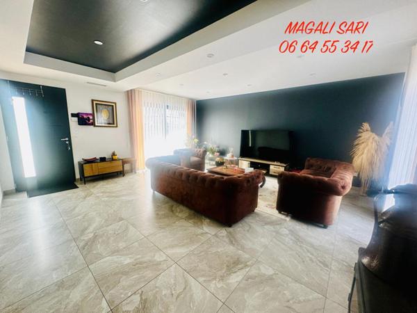 Villa Saint Hilaire De Brethmas 6 pièce(s) 120 m2