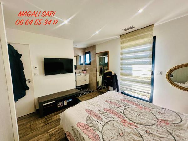 Villa Saint Hilaire De Brethmas 6 pièce(s) 120 m2