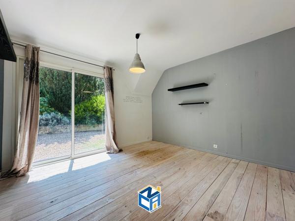 CHAUMIÈRE AVEC 6 CHAMBRES - 5 SALLES DE BAINS - PISCINE - GARAGE ET PARC ARBORÉ