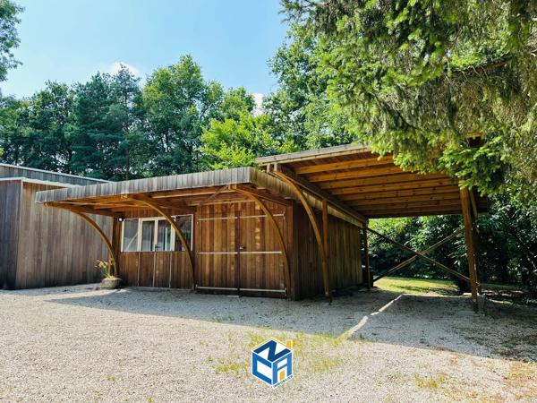 CHAUMIÈRE AVEC 6 CHAMBRES - 5 SALLES DE BAINS - PISCINE - GARAGE ET PARC ARBORÉ