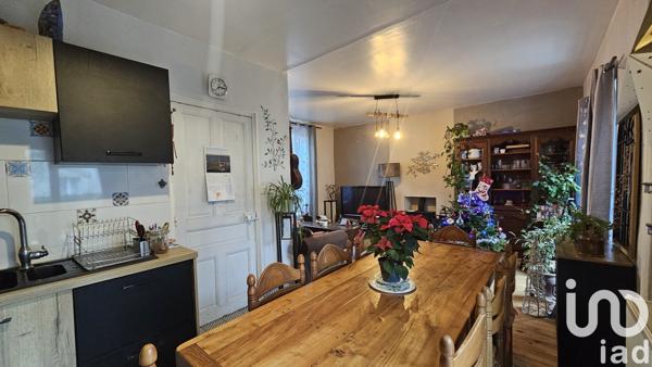 Maison 6 pièces de 103 m² à Douarnenez (29100)