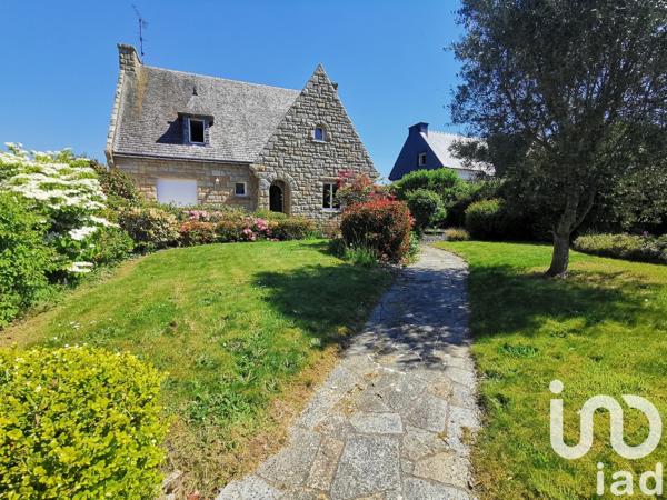 Maison traditionnelle 6 pièces de 137 m² à La Roche-Jaudy (22450)