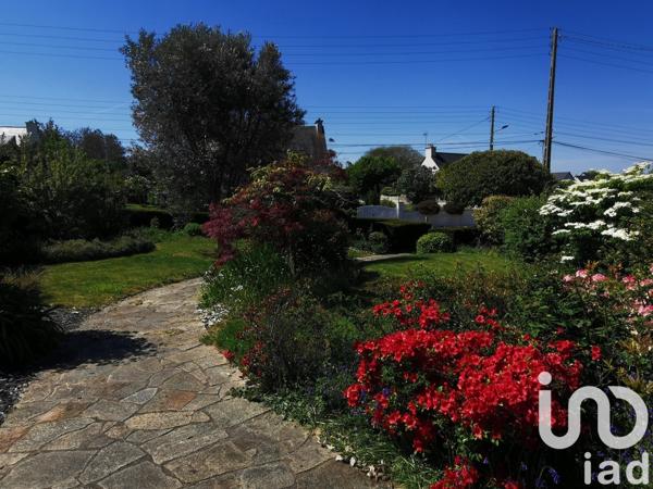 Maison traditionnelle 6 pièces de 137 m² à La Roche-Jaudy (22450)