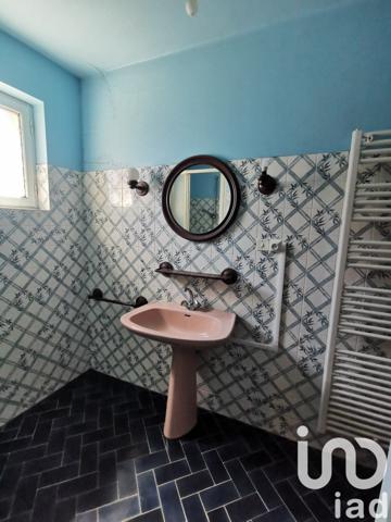 Maison traditionnelle 6 pièces de 137 m² à La Roche-Jaudy (22450)