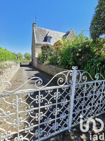 Maison traditionnelle 6 pièces de 137 m² à La Roche-Jaudy (22450)