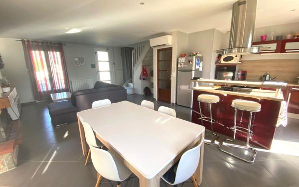 Maison à vendre    5 pièces •  Épône