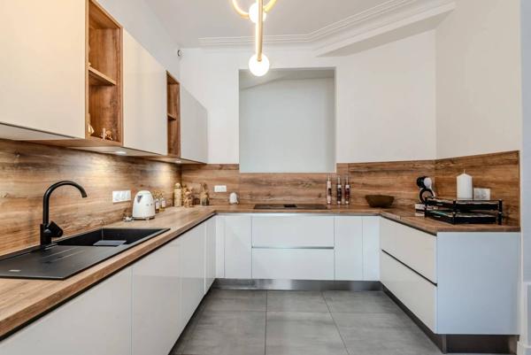 Très beau T3 haussmannien à 1 min de la gare