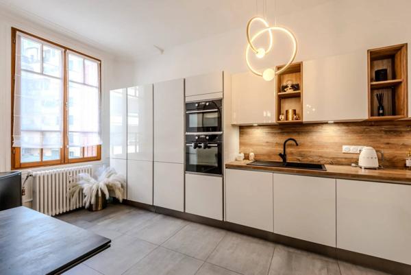 Très beau T3 haussmannien à 1 min de la gare