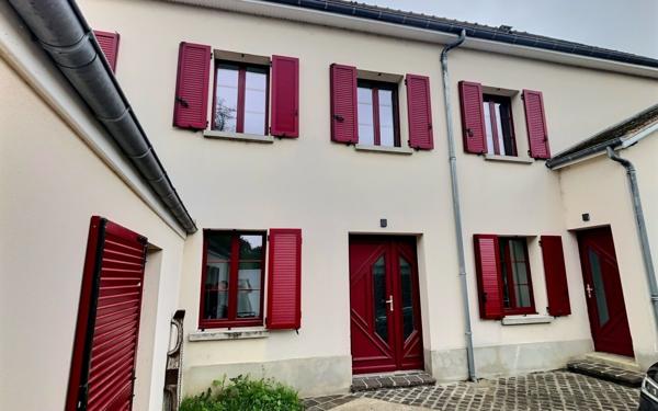 Maison à vendre    5 pièces •  Le Coudray-Montceaux