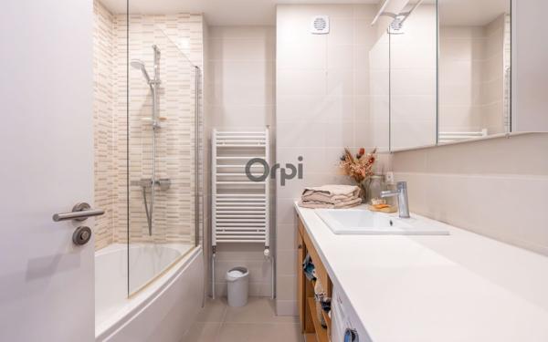 Appartement à vendre    3 pièces • 85,02 m2 Joinville-le-Pont