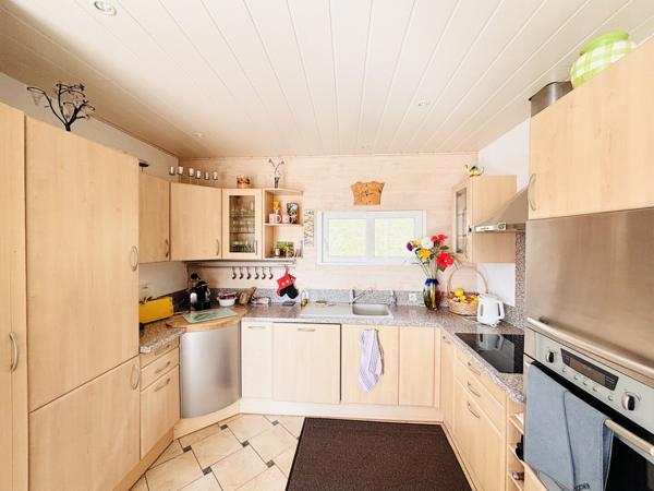 Maisons 200m2 terrain 1000m2 780 000 €